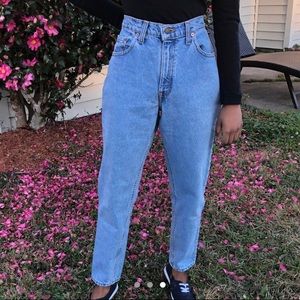 Vintage 505 Levi’s in perfect condition. Inseam 28